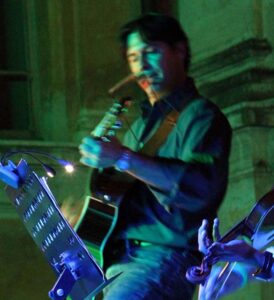 IMG_7139-e1699268695696-274x300 Biografia del Cantautore